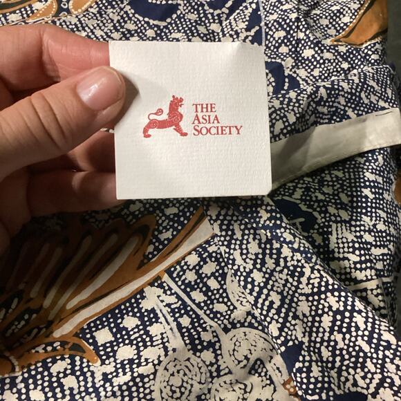 The Asia Society Handmade Cotton Rectangular Tablecloth - 90x40” Flowers & Birds - Picture 6 of 8